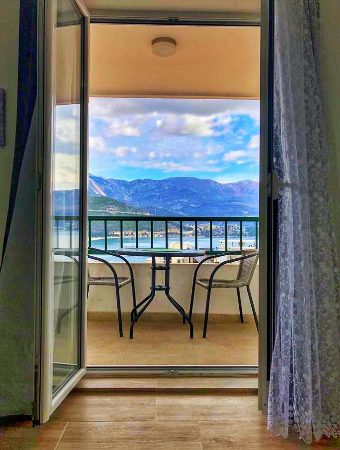 Apartament Cupic *